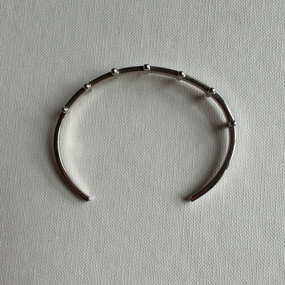 Modern silver cuff bangle. - Picture 4 of 7